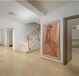 4 bedroom villa bedroom with pool, Svetvinčenat, Istria, sleeps 8